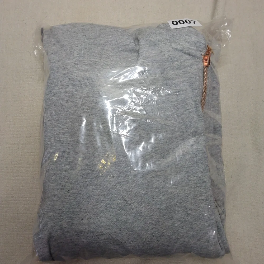 (flaw) Savage X Fenty Forever Savage Showgirl Hooded Onesie in Platinum Grey - Picture 14 of 14